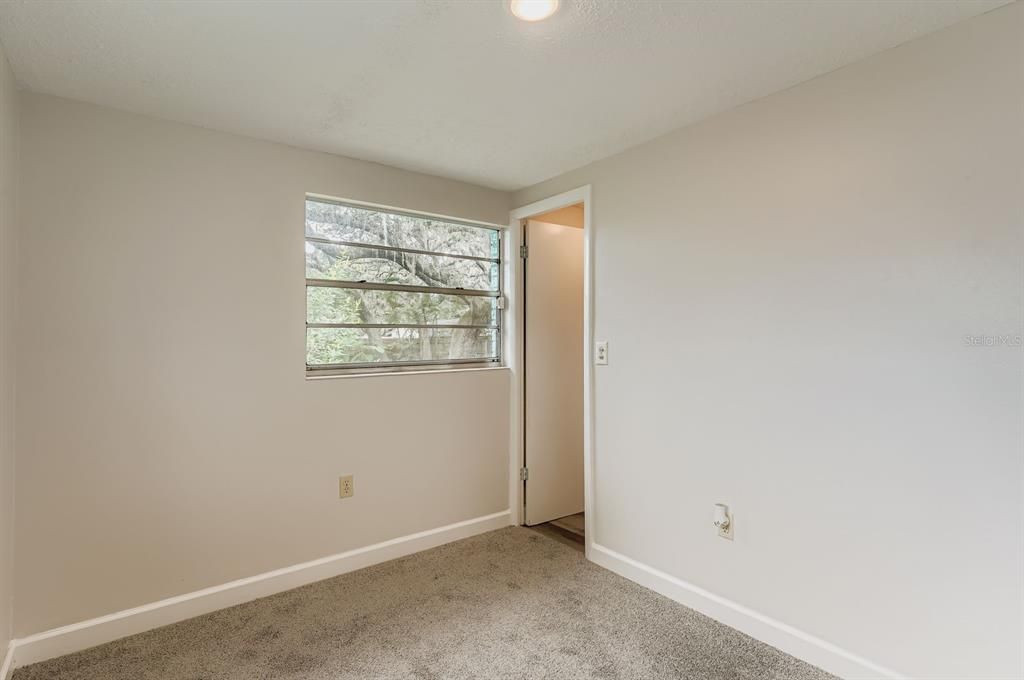 For Sale: $250,000 (3 beds, 2 baths, 1096 Square Feet)