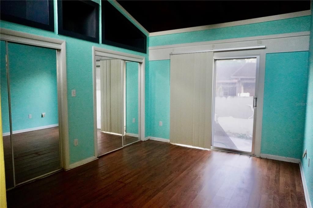 待售: $219,000 (2 贝兹, 2 浴室, 1328 平方英尺)