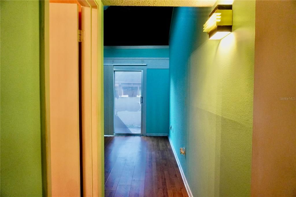 待售: $219,000 (2 贝兹, 2 浴室, 1328 平方英尺)