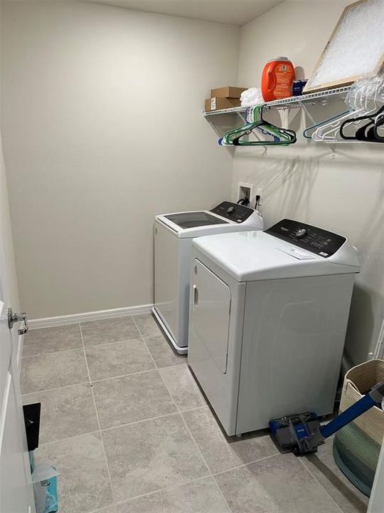 For Rent: $2,700 (5 beds, 3 baths, 2616 Square Feet)