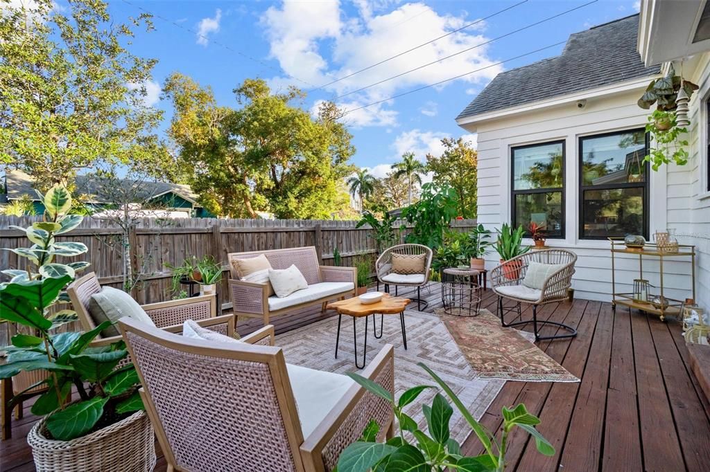 For Sale: $790,000 (3 beds, 2 baths, 1618 Square Feet)