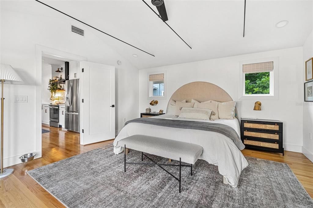 For Sale: $790,000 (3 beds, 2 baths, 1618 Square Feet)