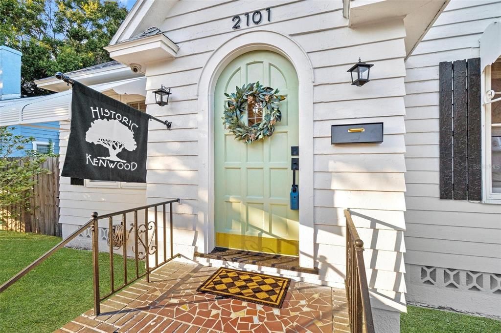 For Sale: $790,000 (3 beds, 2 baths, 1618 Square Feet)