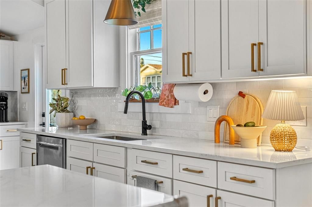 For Sale: $790,000 (3 beds, 2 baths, 1618 Square Feet)