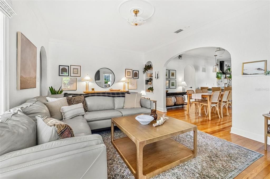 For Sale: $790,000 (3 beds, 2 baths, 1618 Square Feet)