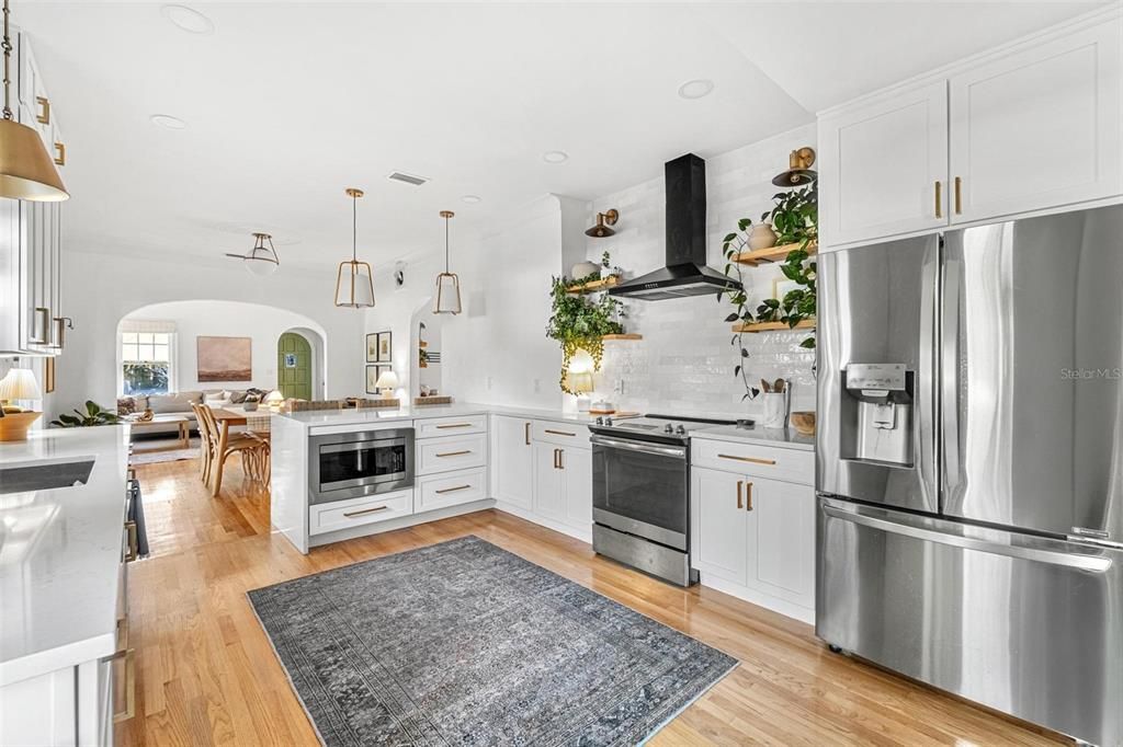 For Sale: $790,000 (3 beds, 2 baths, 1618 Square Feet)