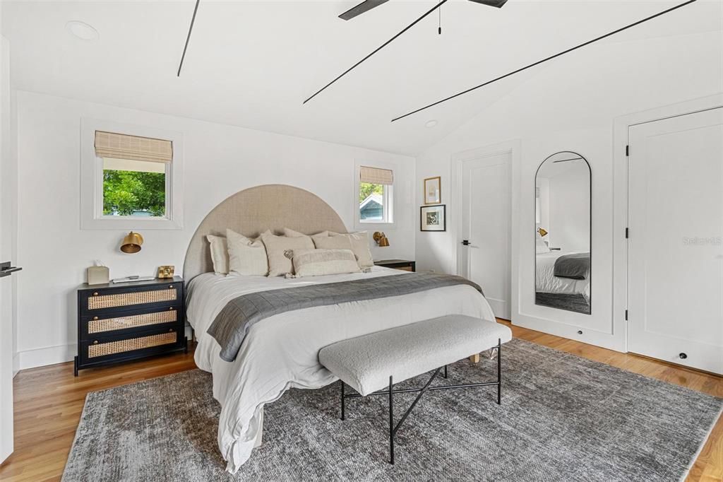 For Sale: $790,000 (3 beds, 2 baths, 1618 Square Feet)