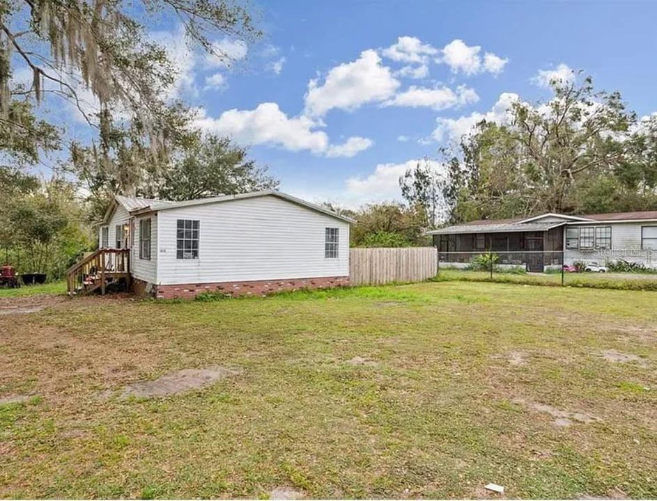 Recently Sold: $179,900 (3 beds, 2 baths, 1040 Square Feet)