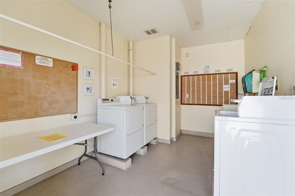 For Sale: $149,750 (2 beds, 2 baths, 1255 Square Feet)