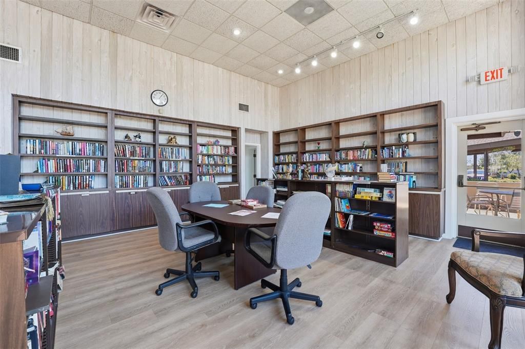 For Sale: $149,750 (2 beds, 2 baths, 1255 Square Feet)