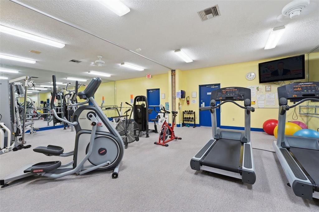 For Sale: $149,750 (2 beds, 2 baths, 1255 Square Feet)