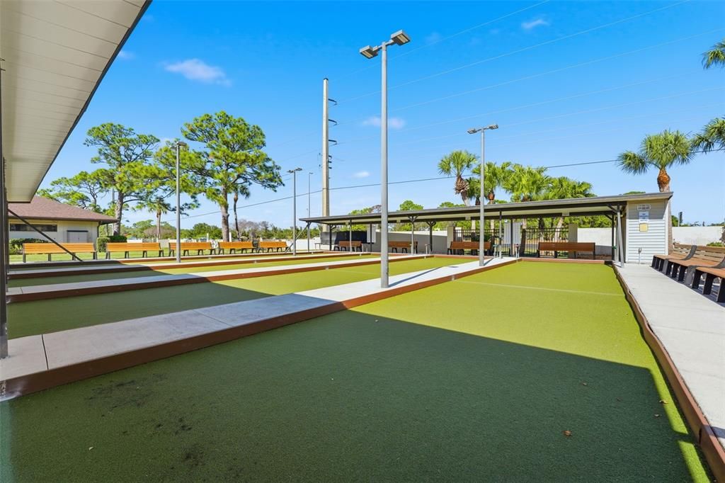 For Sale: $149,750 (2 beds, 2 baths, 1255 Square Feet)