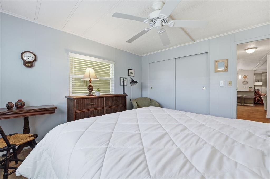 For Sale: $149,750 (2 beds, 2 baths, 1255 Square Feet)