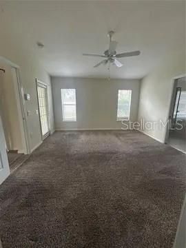 For Rent: $1,895 (4 beds, 2 baths, 1995 Square Feet)