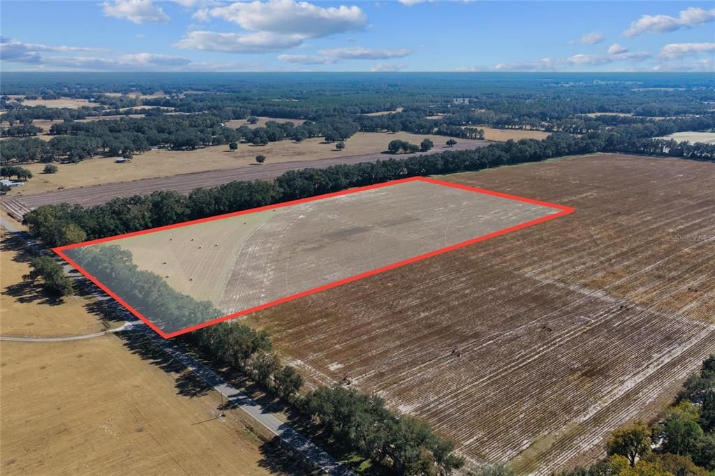 На продажу: $299,000 (19.45 acres)