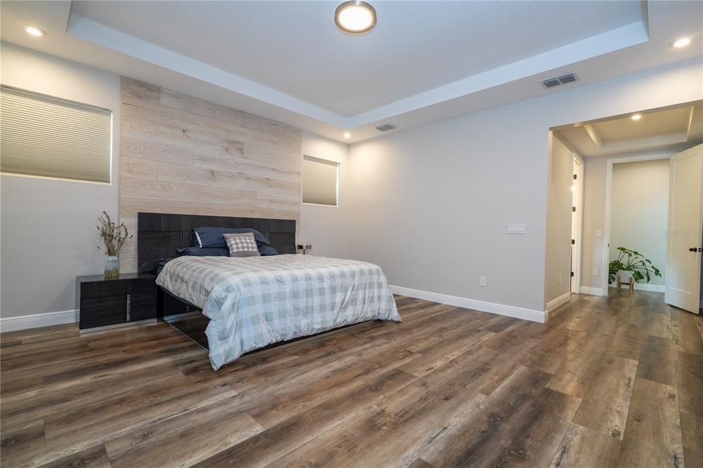 For Sale: $1,270,000 (5 beds, 3 baths, 3906 Square Feet)