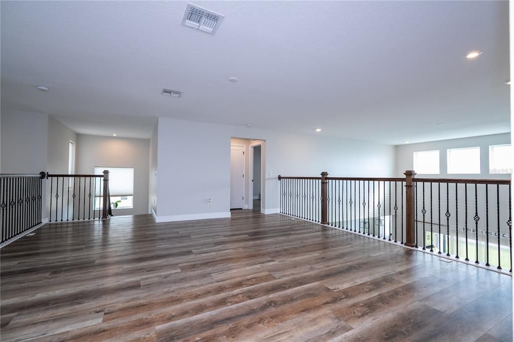 For Sale: $1,270,000 (5 beds, 3 baths, 3906 Square Feet)