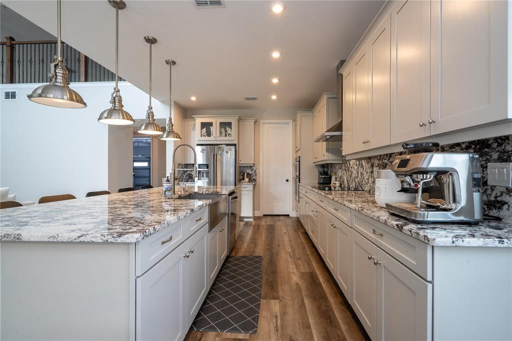 For Sale: $1,270,000 (5 beds, 3 baths, 3906 Square Feet)