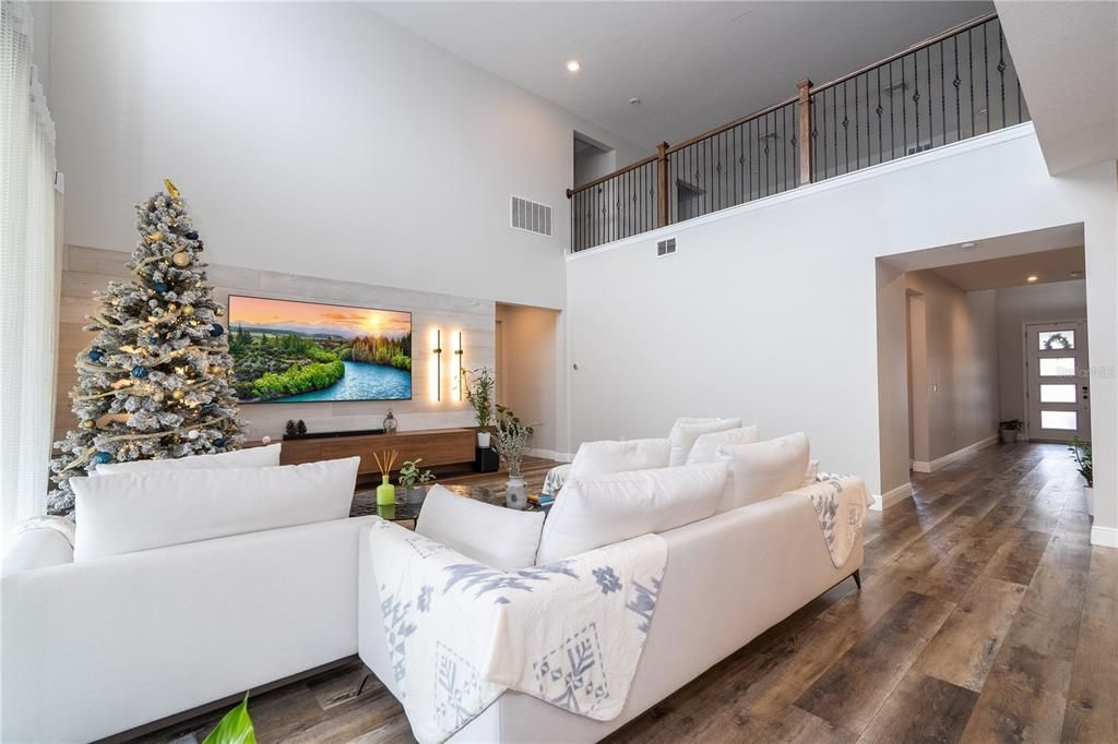 For Sale: $1,270,000 (5 beds, 3 baths, 3906 Square Feet)