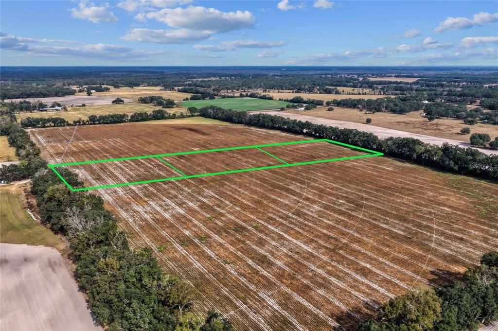 На продажу: $281,400 (20.10 acres)