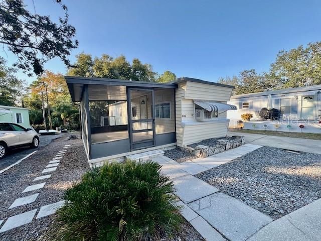 Activo con contrato: $1,200 (1 camas, 1 baños, 420 Pies cuadrados)