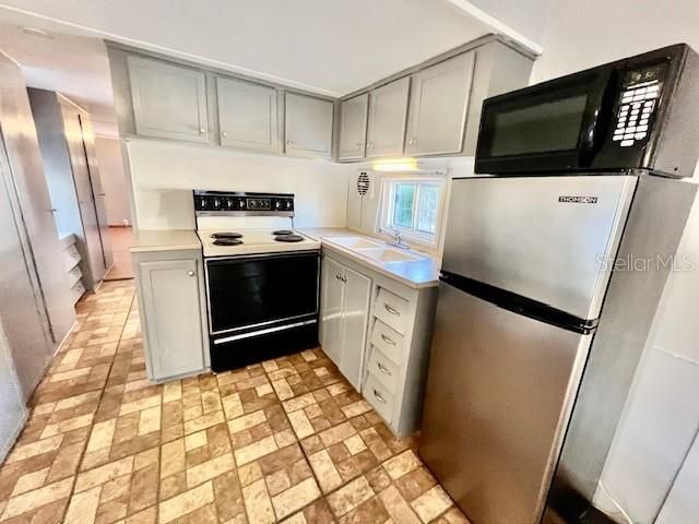 Activo con contrato: $1,200 (1 camas, 1 baños, 420 Pies cuadrados)