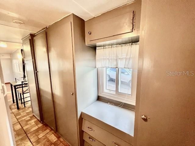 Activo con contrato: $1,200 (1 camas, 1 baños, 420 Pies cuadrados)