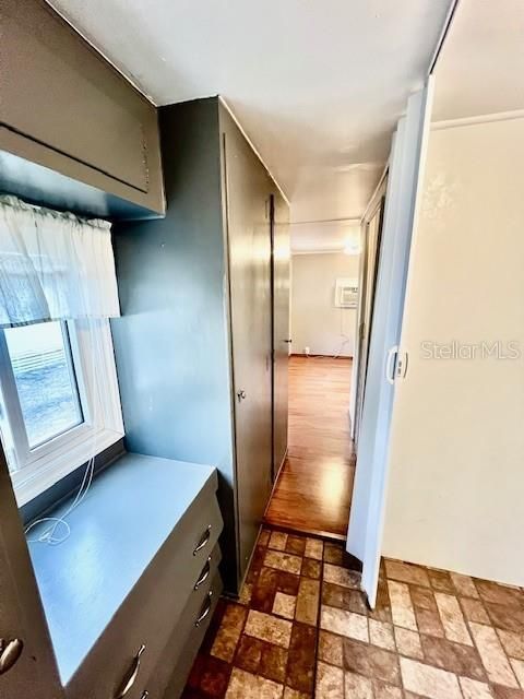 Activo con contrato: $1,200 (1 camas, 1 baños, 420 Pies cuadrados)