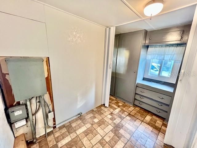 Activo con contrato: $1,200 (1 camas, 1 baños, 420 Pies cuadrados)