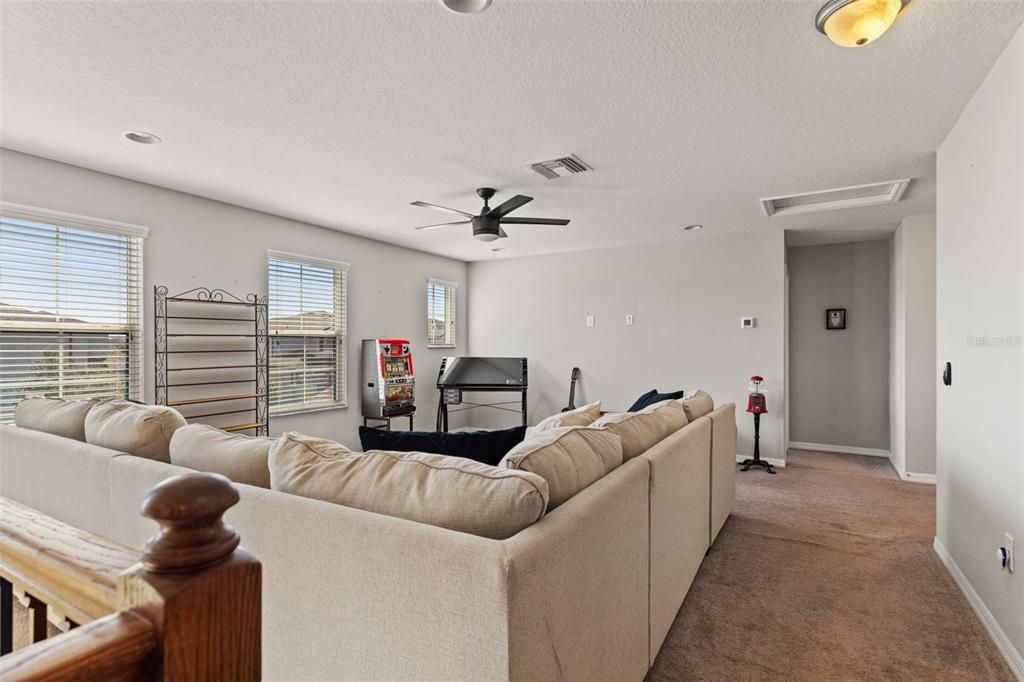 For Sale: $580,000 (5 beds, 3 baths, 3292 Square Feet)