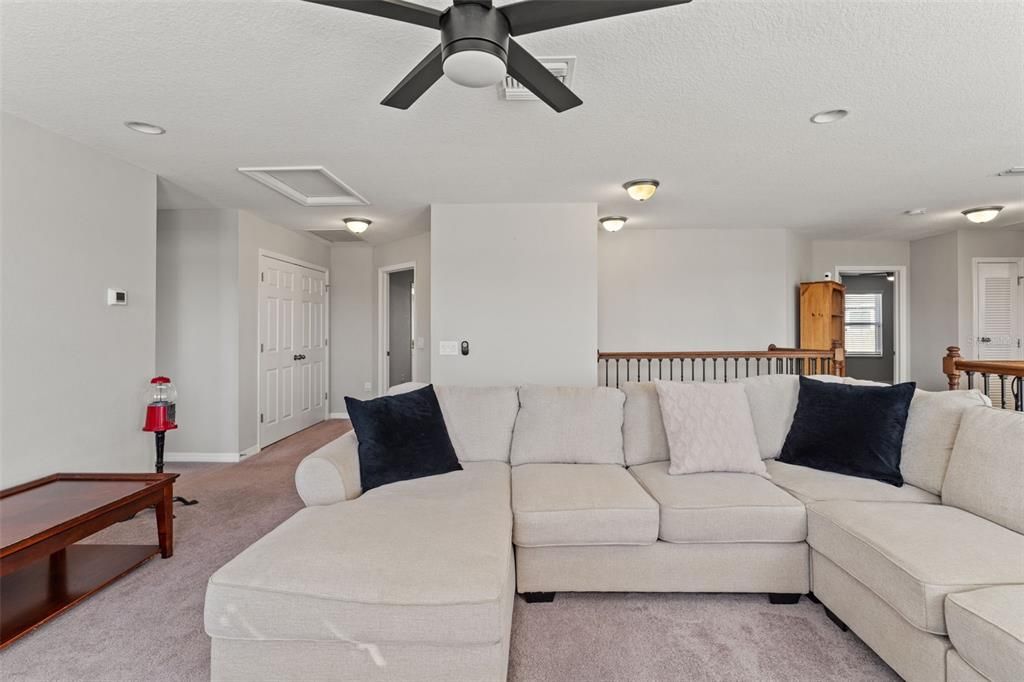 For Sale: $580,000 (5 beds, 3 baths, 3292 Square Feet)