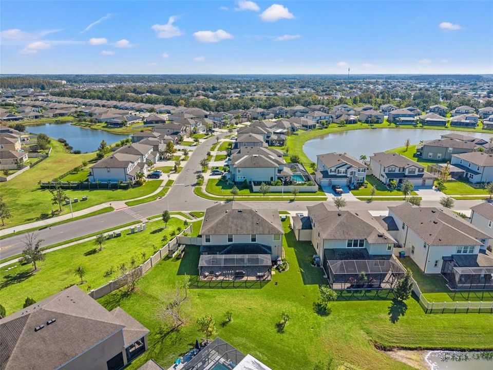 For Sale: $580,000 (5 beds, 3 baths, 3292 Square Feet)