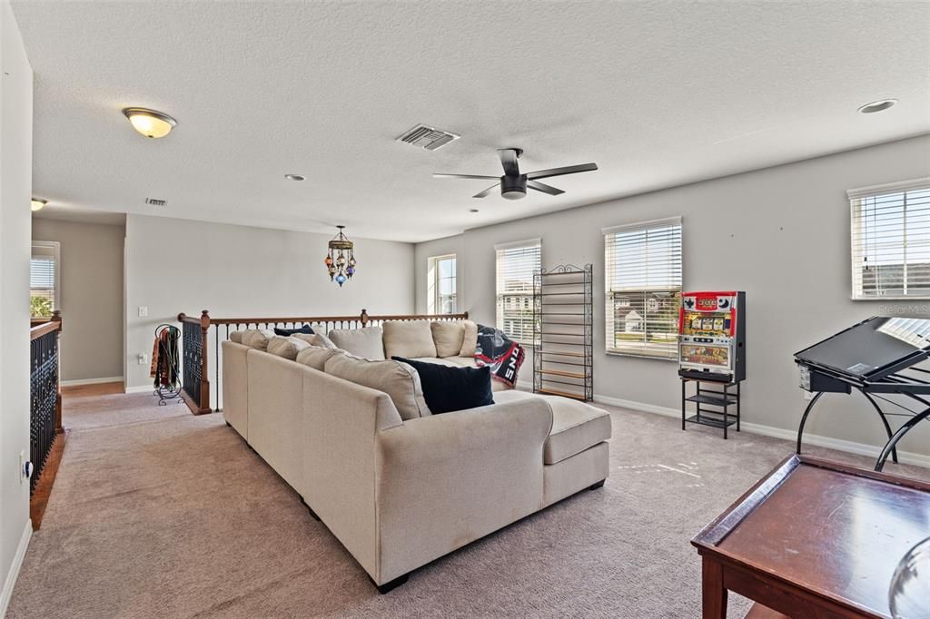 For Sale: $580,000 (5 beds, 3 baths, 3292 Square Feet)