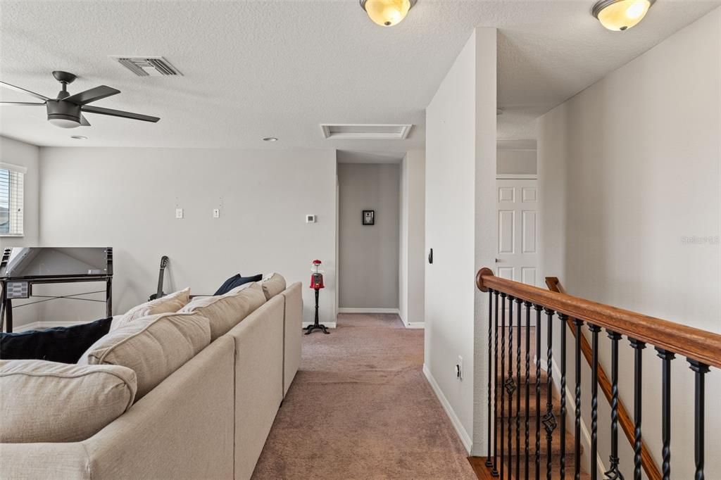 For Sale: $580,000 (5 beds, 3 baths, 3292 Square Feet)