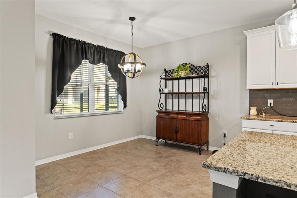 For Sale: $580,000 (5 beds, 3 baths, 3292 Square Feet)