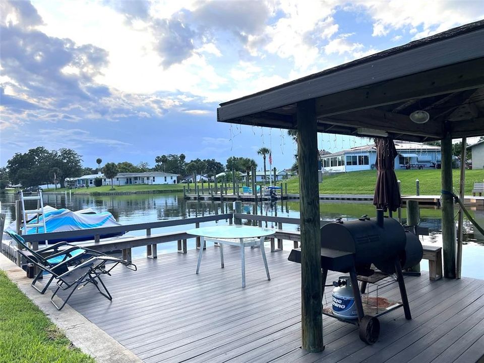 На продажу: $550,000 (3 спален, 2 ванн, 1571 Квадратных фут)