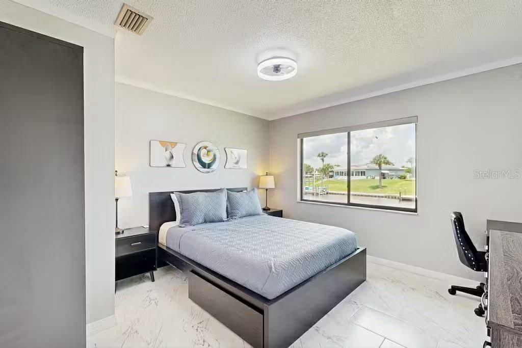 На продажу: $550,000 (3 спален, 2 ванн, 1571 Квадратных фут)