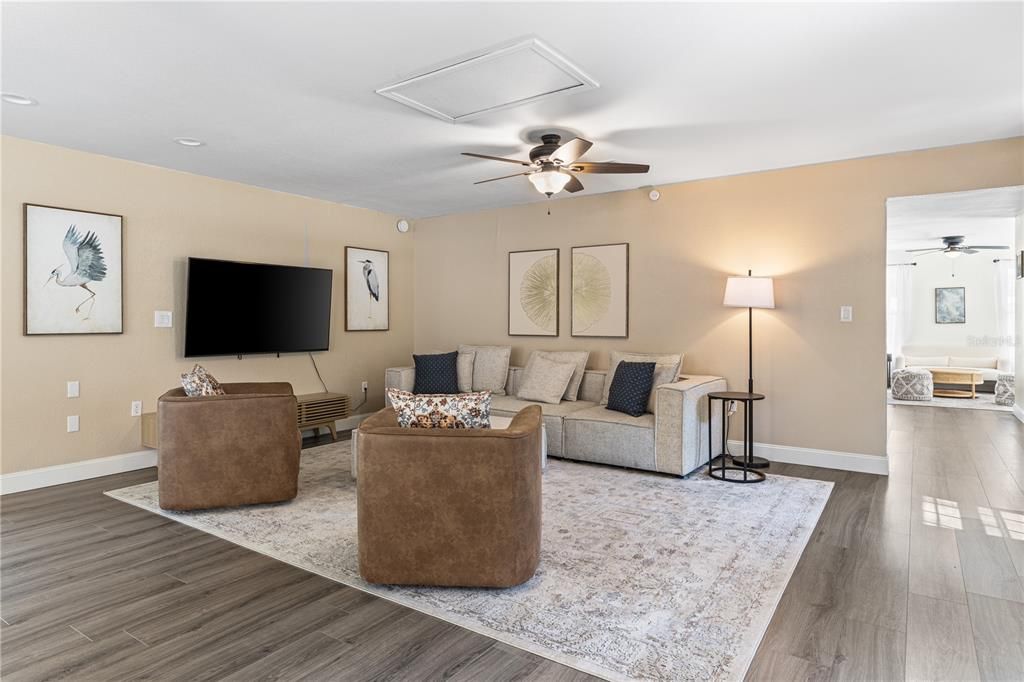 For Sale: $419,000 (4 beds, 2 baths, 2784 Square Feet)