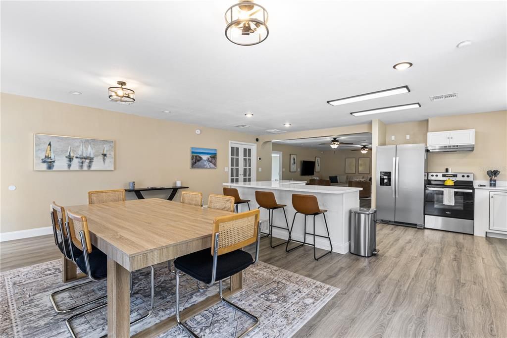 For Sale: $419,000 (4 beds, 2 baths, 2784 Square Feet)