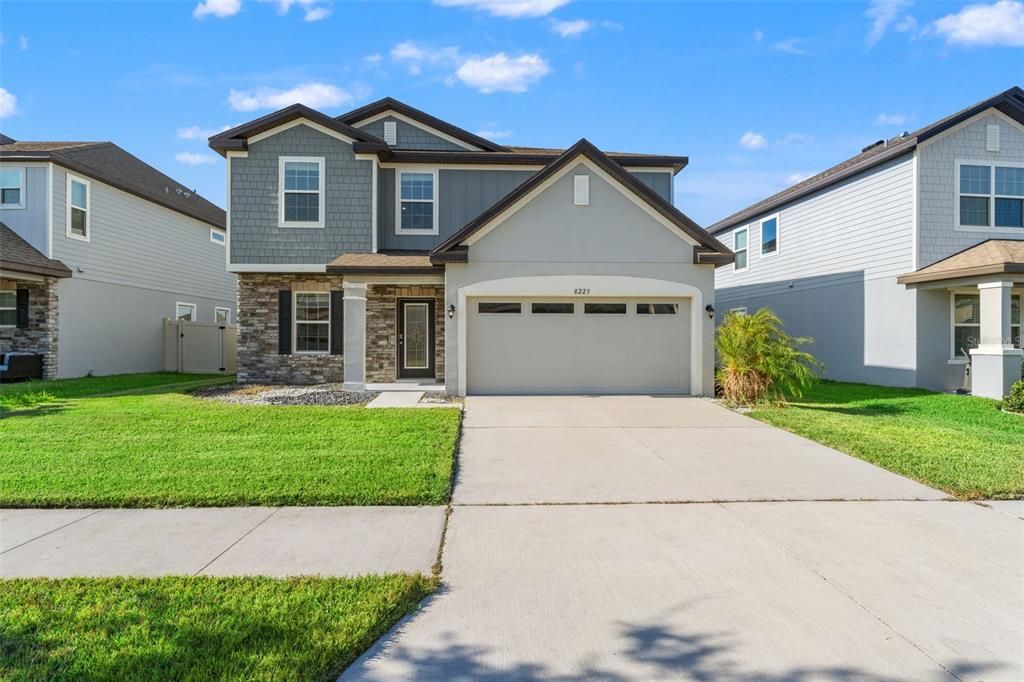 For Sale: $424,990 (3 beds, 2 baths, 2219 Square Feet)