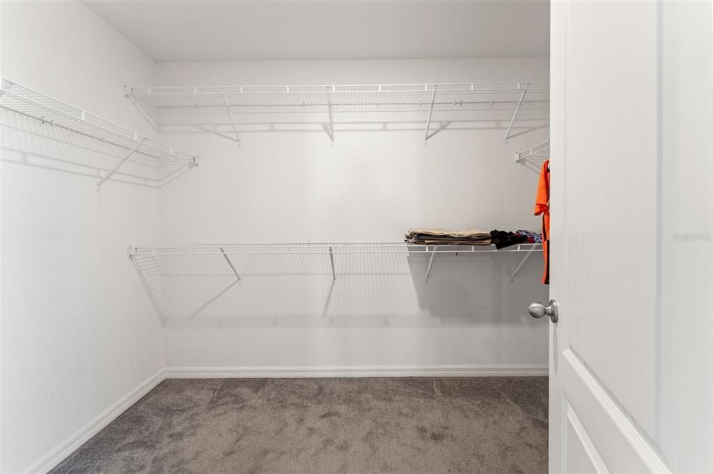 For Sale: $424,990 (3 beds, 2 baths, 2219 Square Feet)