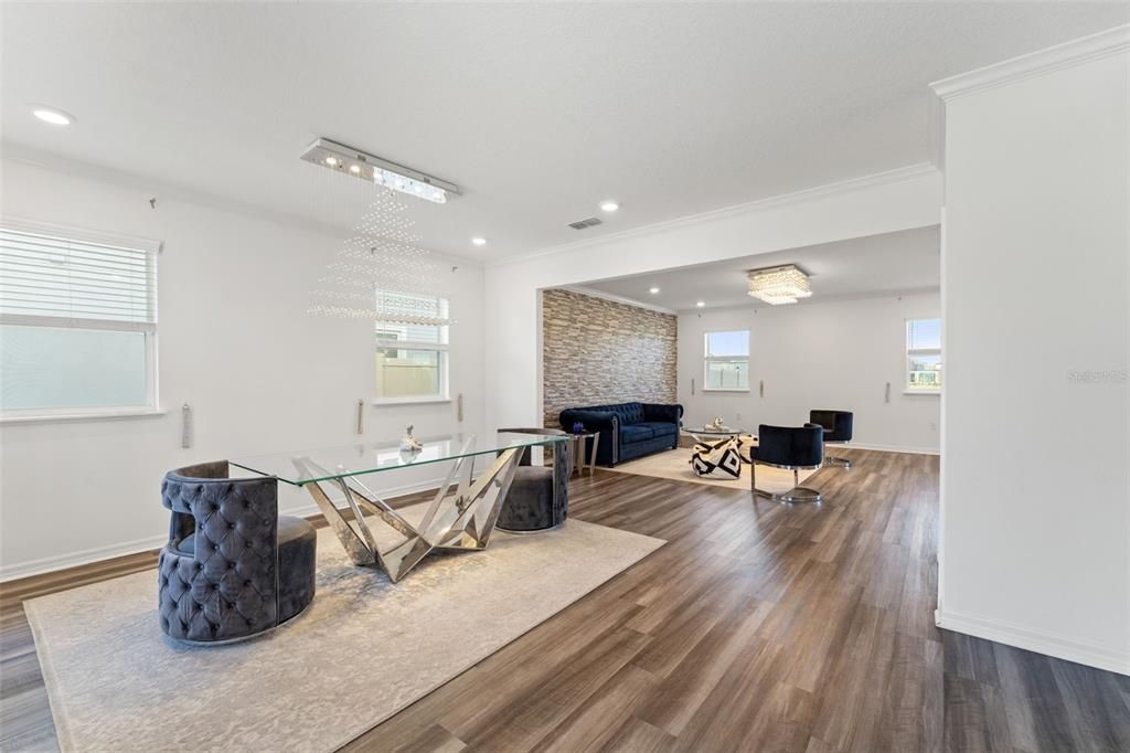 For Sale: $424,990 (3 beds, 2 baths, 2219 Square Feet)