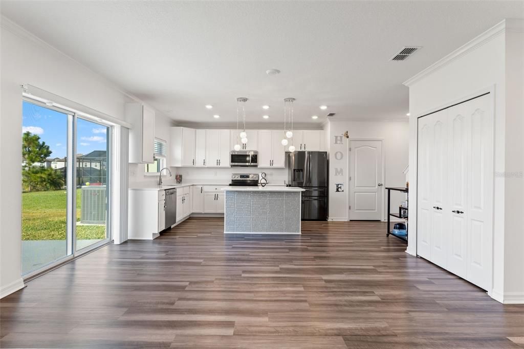 For Sale: $424,990 (3 beds, 2 baths, 2219 Square Feet)