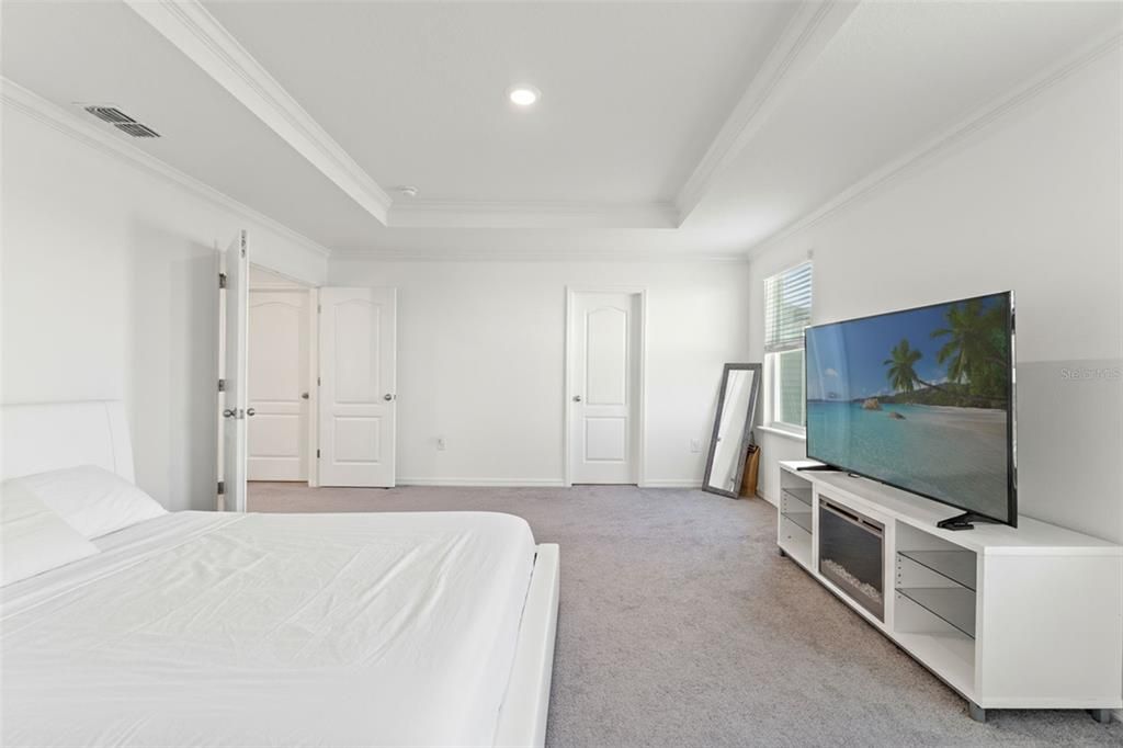 For Sale: $424,990 (3 beds, 2 baths, 2219 Square Feet)