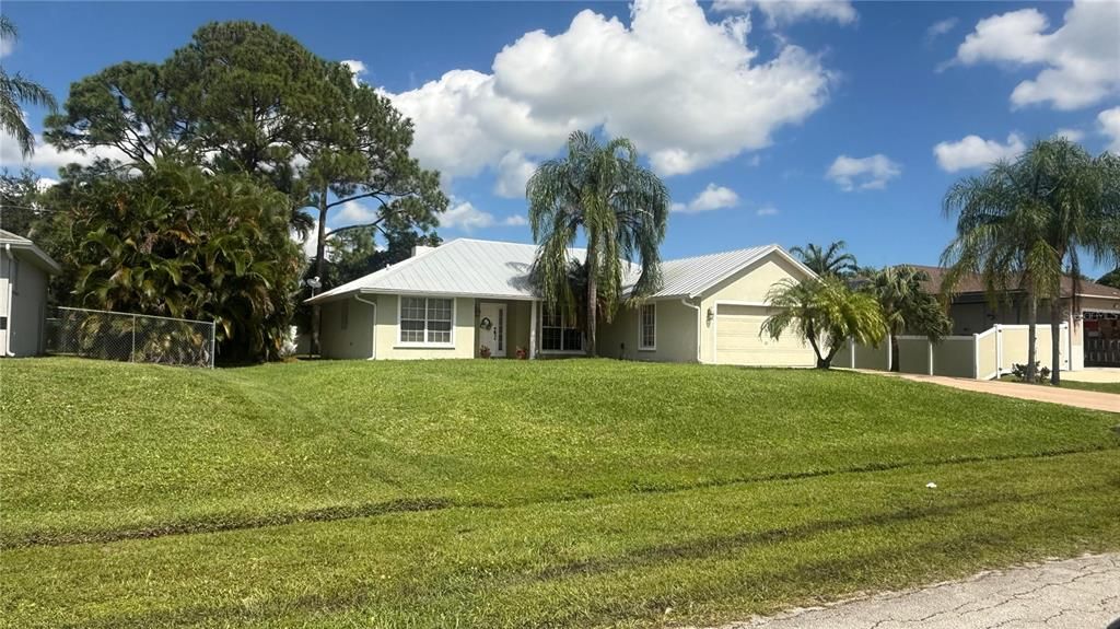 На продажу: $340,000 (3 спален, 2 ванн, 1440 Квадратных фут)