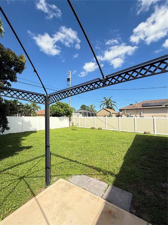 На продажу: $340,000 (3 спален, 2 ванн, 1440 Квадратных фут)