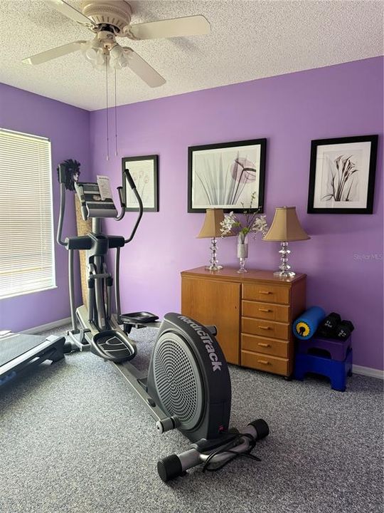 На продажу: $340,000 (3 спален, 2 ванн, 1440 Квадратных фут)