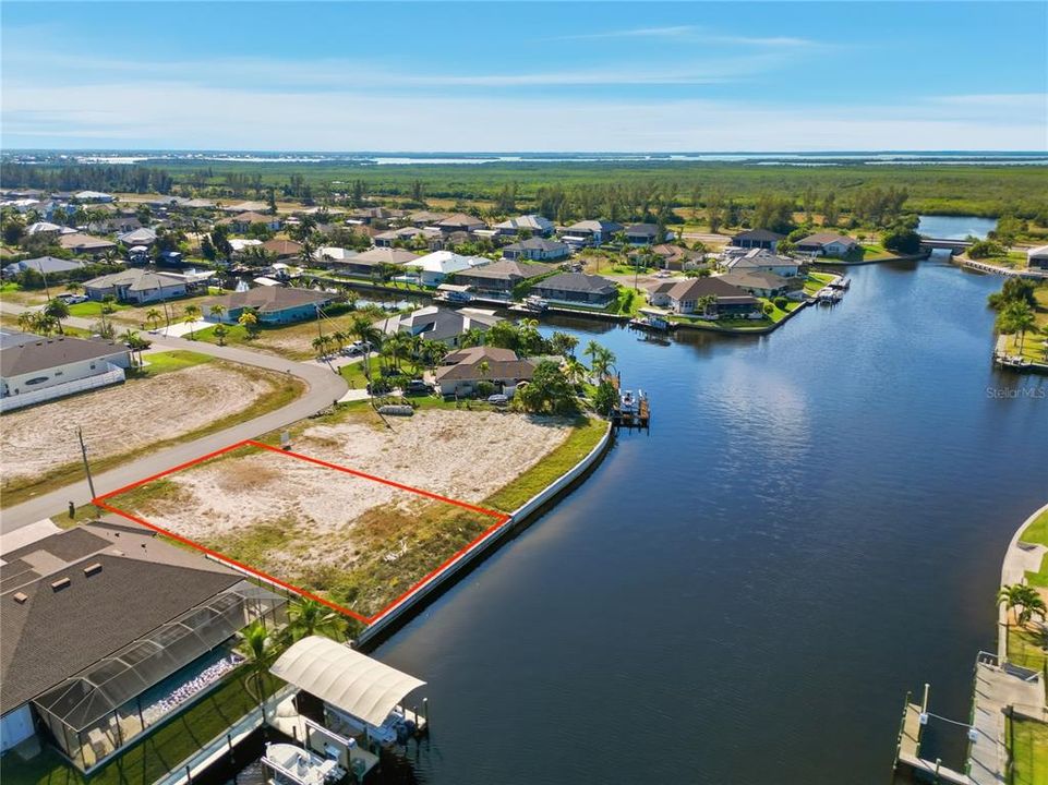 合同活跃: $340,000 (0.23 acres)