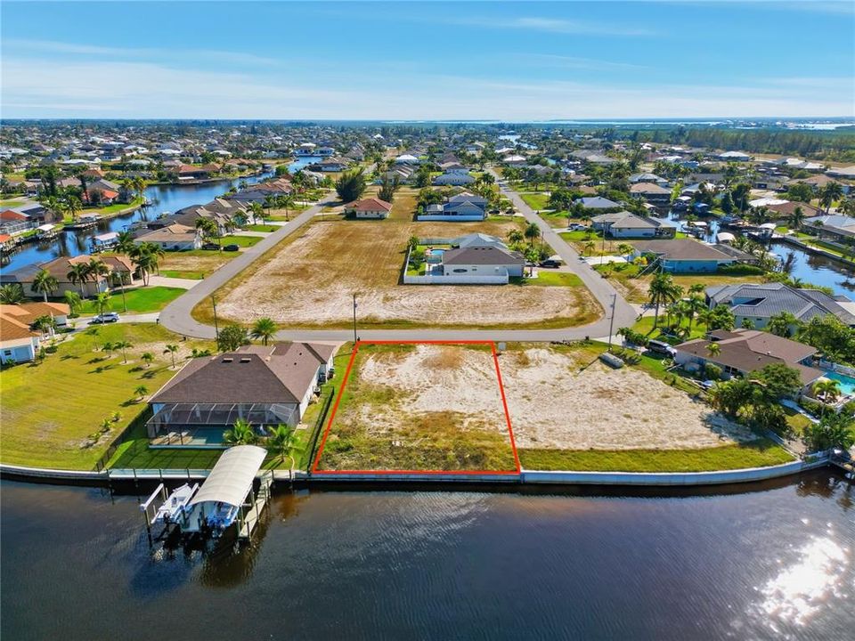 合同活跃: $340,000 (0.23 acres)