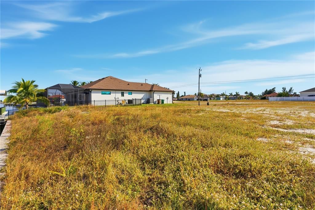 合同活跃: $340,000 (0.23 acres)